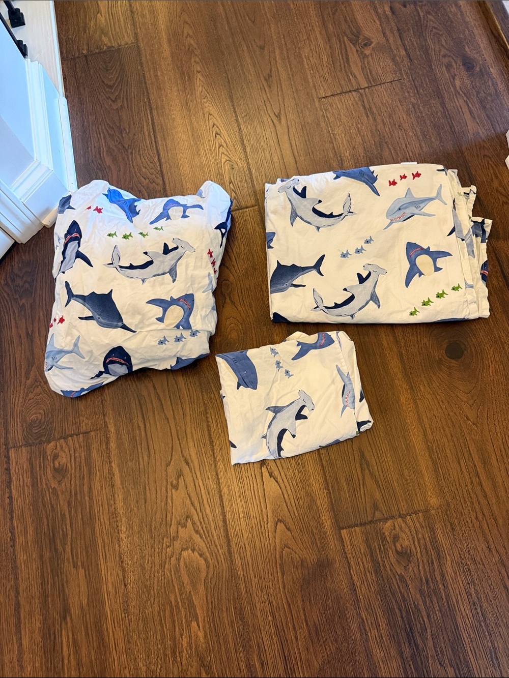 Pottery Barn Kids Shark Print sheet Set Twin